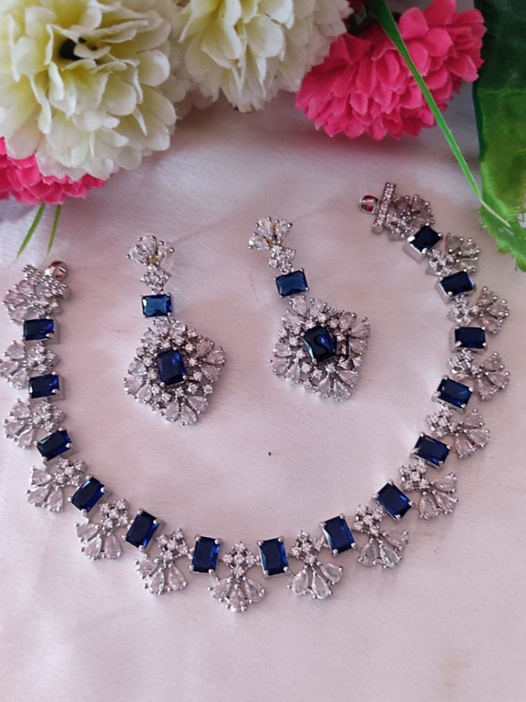 Rhodium Polish White And Emerald Stones Necklace
