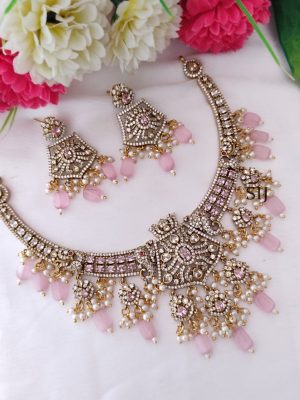 Victorian Polish Necklace Set