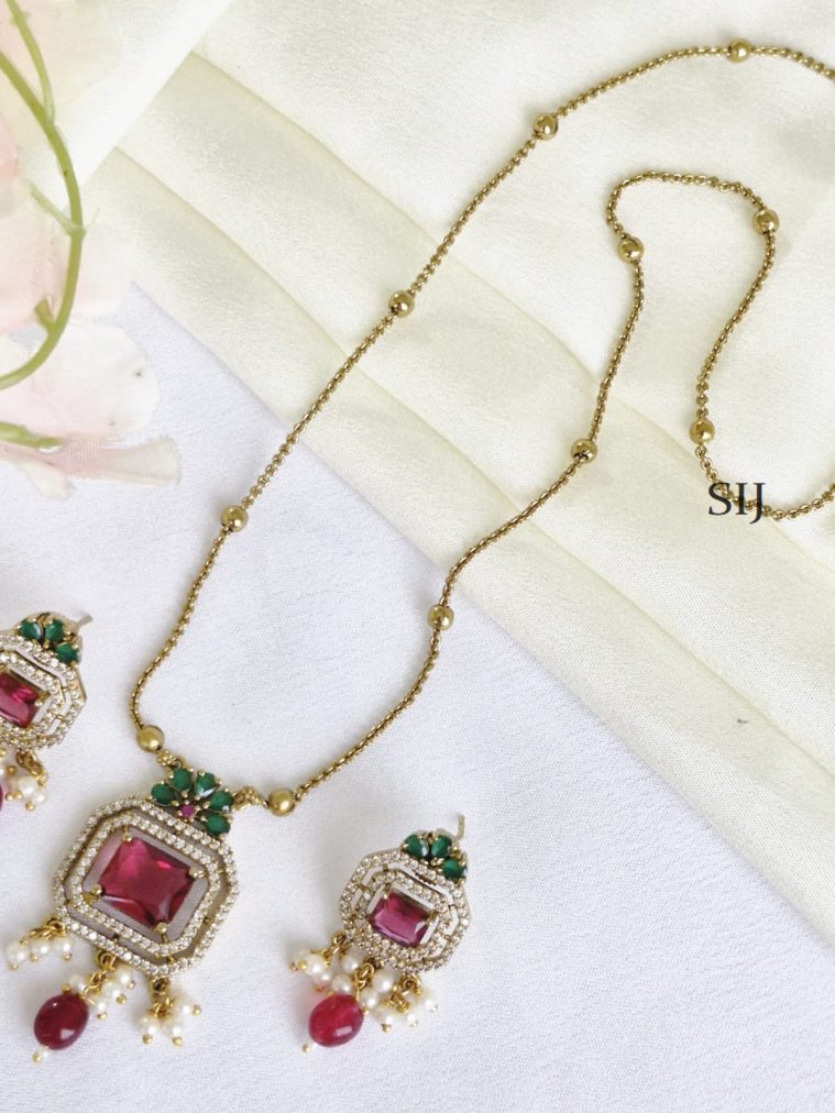 Gold Finish Chain With Maroon Pendant Set