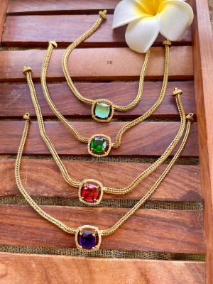 Gold Finish Simple Stone Choker