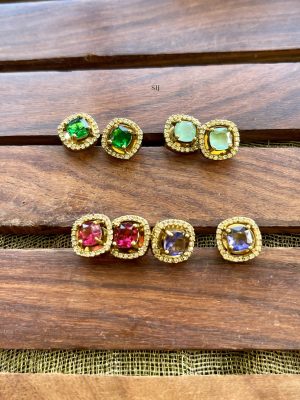 Gold Finish Simple Stone Choker