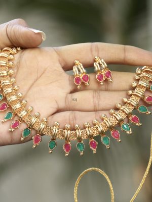 Gold Finish Spike Design Necklace-2