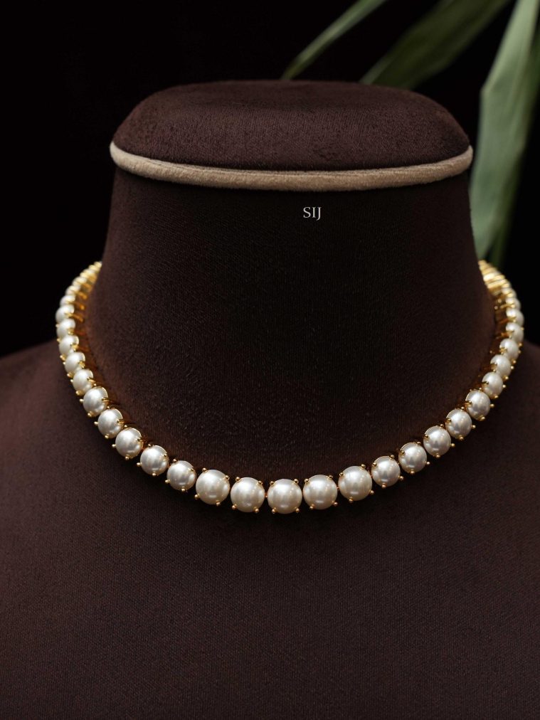 Imitation Pearl Studded Choker