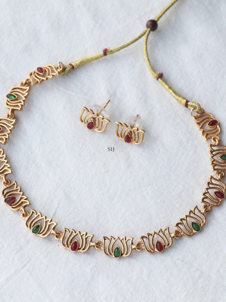 Lotus Designer Simple Necklace Set