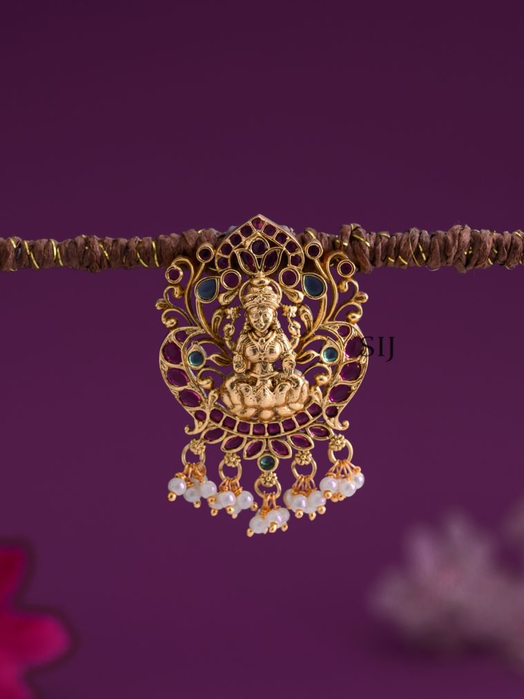 Temple Lakshmi Kemp Stone Pearl Dropped Jadai Billa