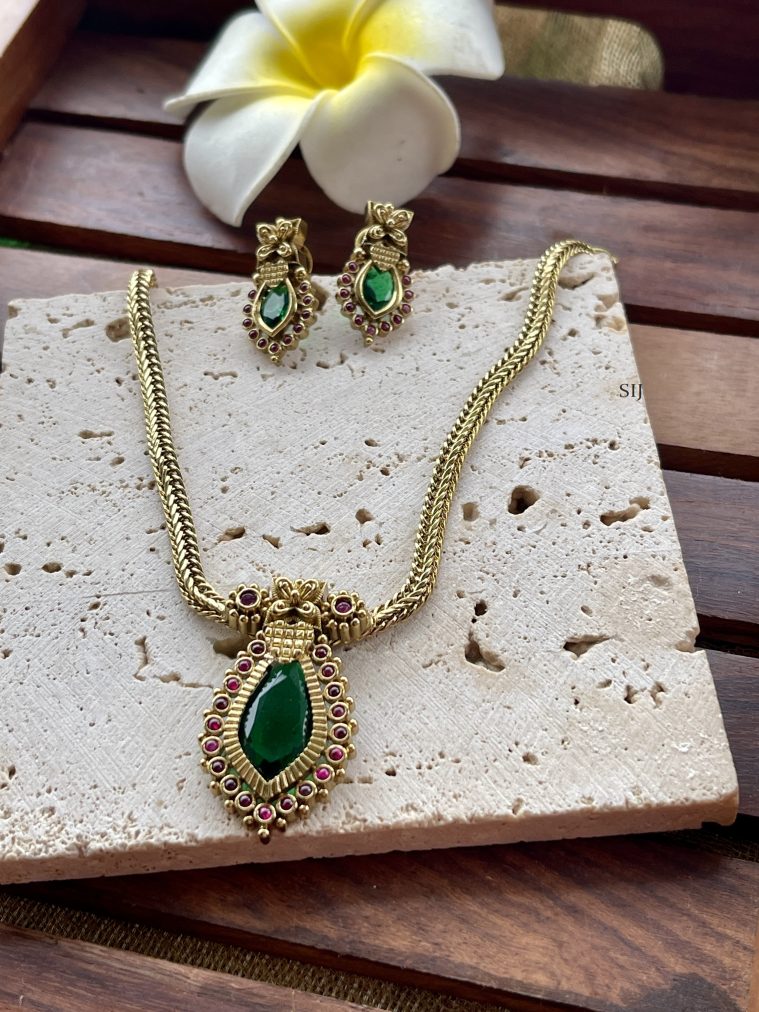 Traditional Palakka Necklace Set