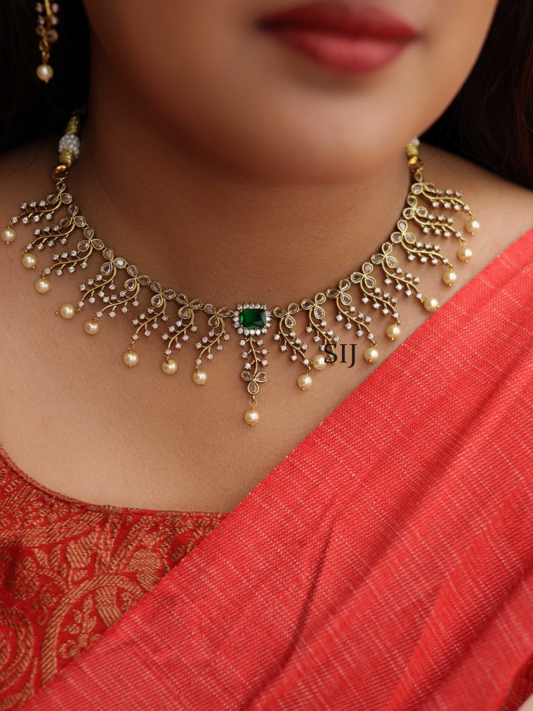 White Stone Necklace VARIN01120