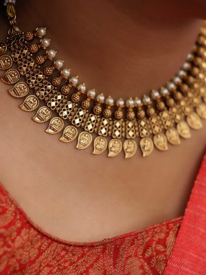 Lakshmi Coin Necklace VARIN01126