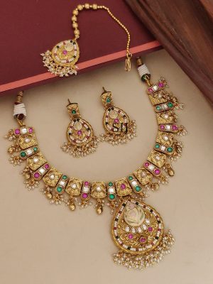 Stone Beaded Necklace With Tikka ABDIN02136