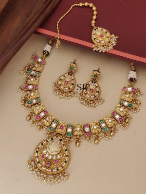 Stone Beaded Necklace With Tikka ABDIN02136