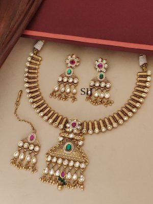 Stone Necklace With Tikka ABDIN02137