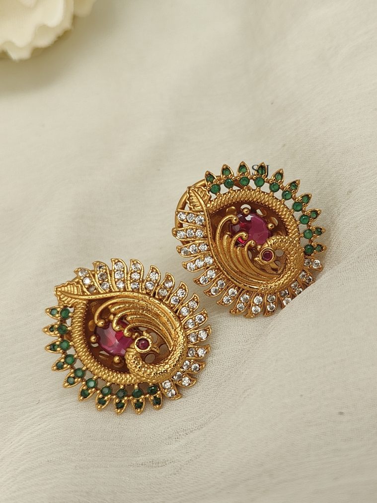 Peacock Kemp Ear Studs DHEIE02494