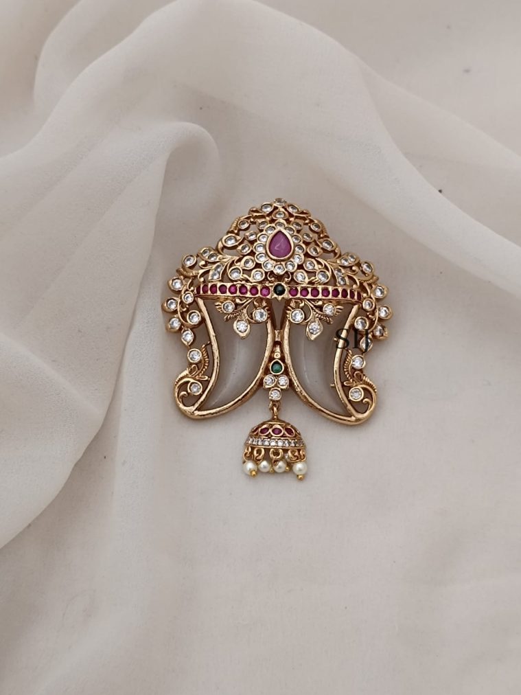 Tiger Nail Pendant ARJIPC02546