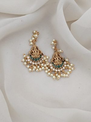 Lakshmi Kemp Pearl Hook Drop EarringsARJIE02547