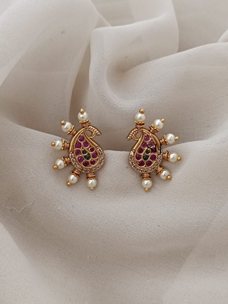 Peacock Pearl Stud Earrings ARJIE02563