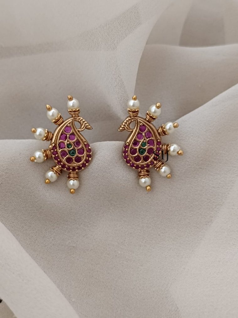 Peacock Pearl Stud Earrings ARJIE02564