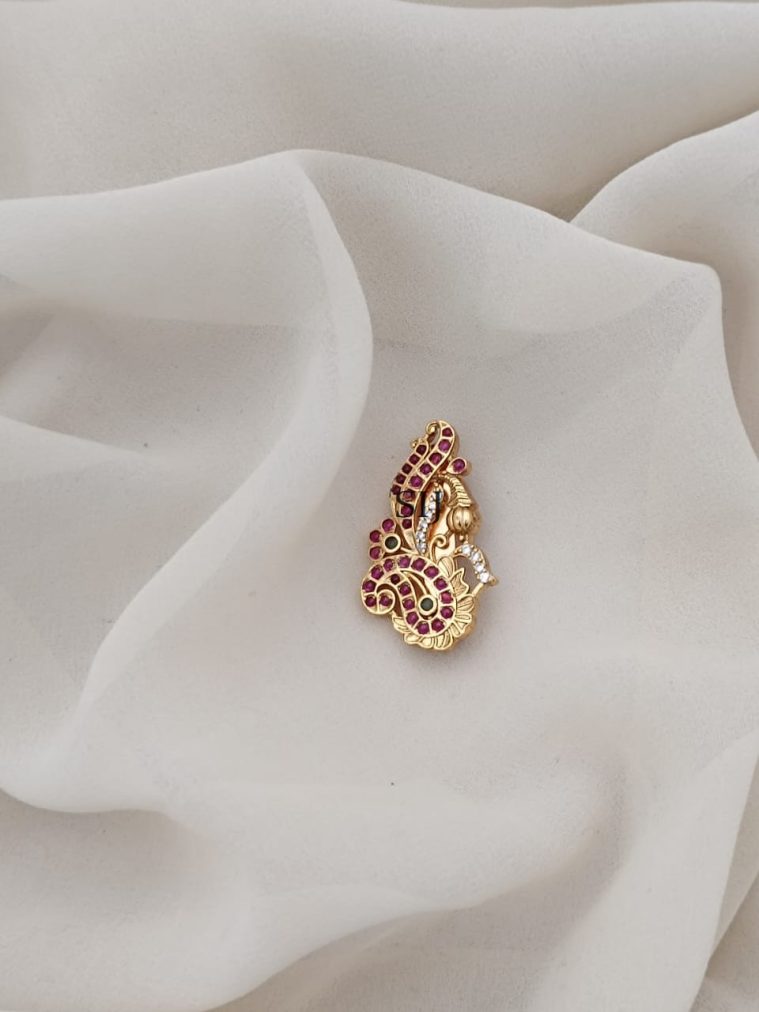 Stone Saree Pin (Saree Brooch) ARJIS02608