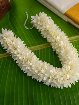 Full White Reusable Fabric 16 Inches Pichi Poo Flower String