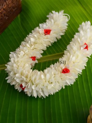 White With Rose Reusable 16 Inches Pichi Poo Flower String