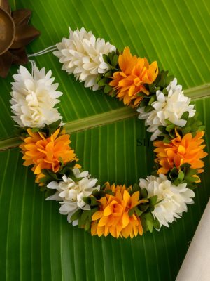 White With Yellow Reusable 16 Inches Pichi Poo Flower String