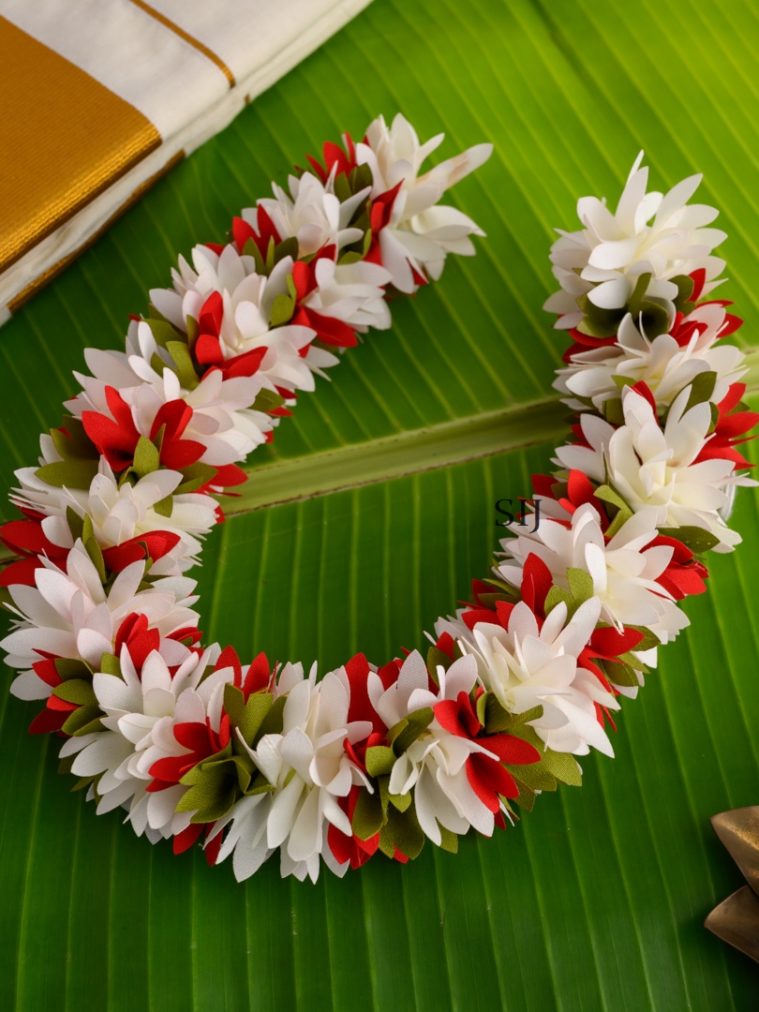 Reusable 16 Inches Red Kadambam Pichi Flower String