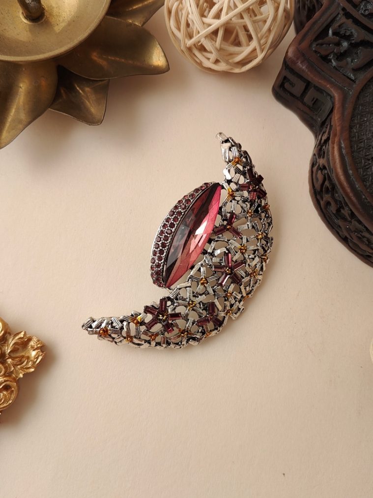 Crystal Saree Brooch AJPIS03196