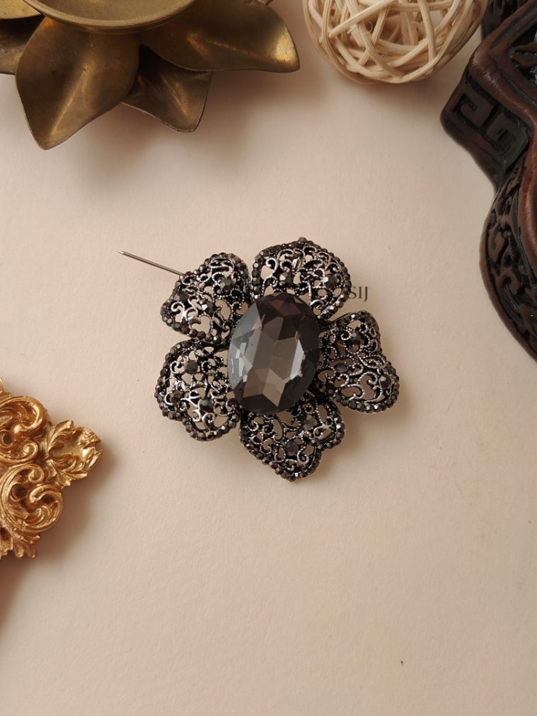 Crystal Saree Brooch AJPIS03200