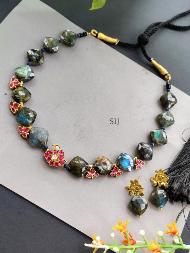 Jadau Kundan Beaded Necklace DEVIN00657