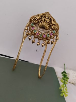 Antique Lakshmi Armlet (Vanki) DEVIAR00639