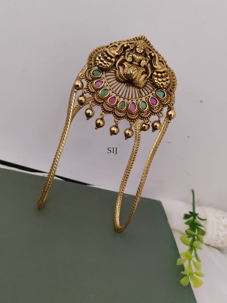 Antique Lakshmi Armlet (Vanki) DEVIAR00639