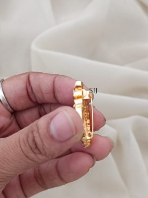 Stone Saree Pin ARJIS02602