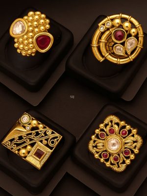 Set of 4 Antique Finger Rings ABDIF02138