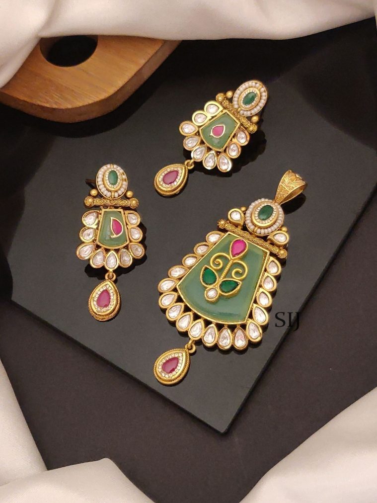 Emerald Pendant Set ABDIPC02167