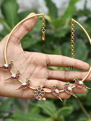 Bird Stone Hasli Necklace ACCIN02313