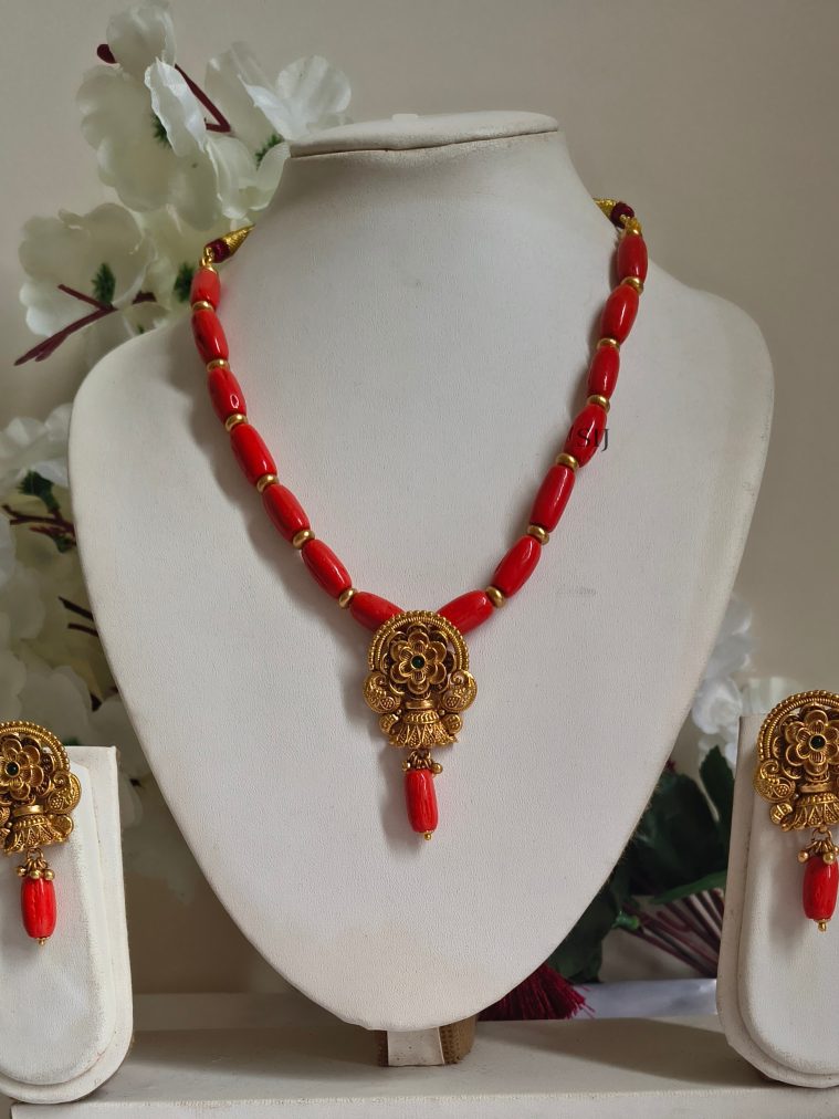 Coral Beaded Necklace ELEIN00051