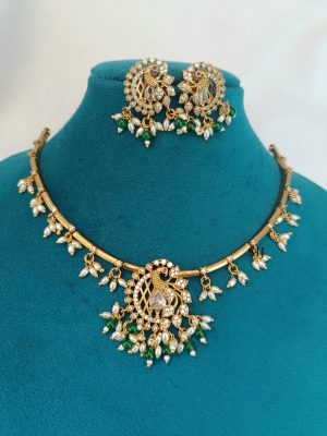 Peacock Hasli Necklace LADIN00871