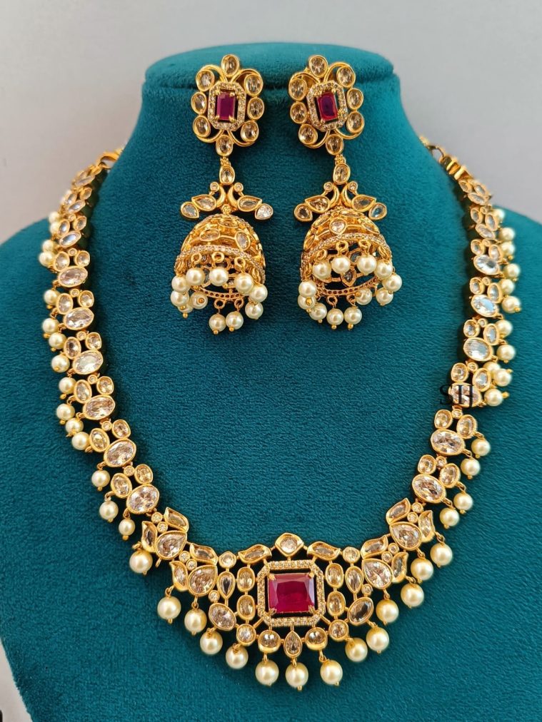 White Stones Necklace LADIN00875