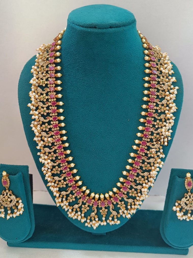 Ruby Guttapusalu Haram LADIL00883