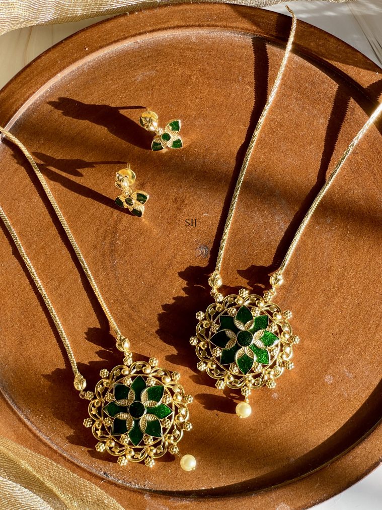 Emerald Pendant Chain VARIPC01136