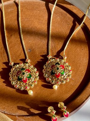 Enamel Pendant Chain VARIPC01135