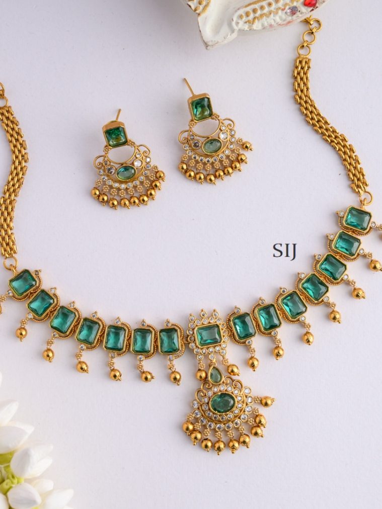 Peacock Green Stone Necklace AJPIN03310
