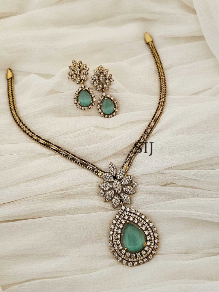 Stone Attigai Necklace CHEIN03076