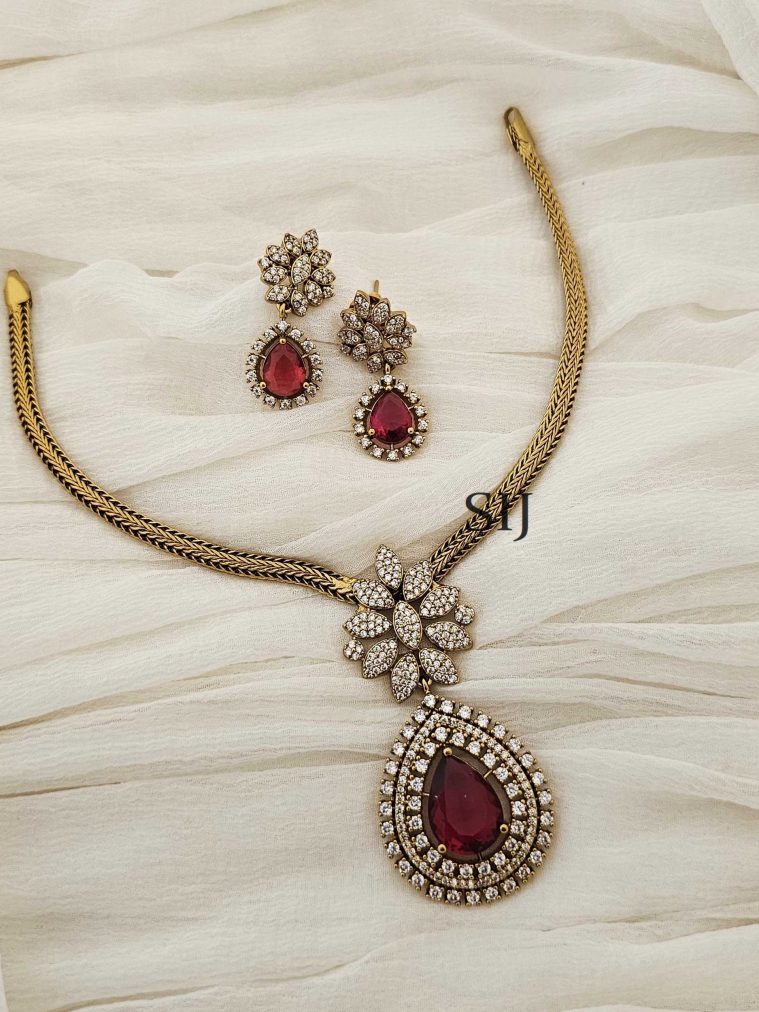 Stone Attigai Necklace CHEIN03077