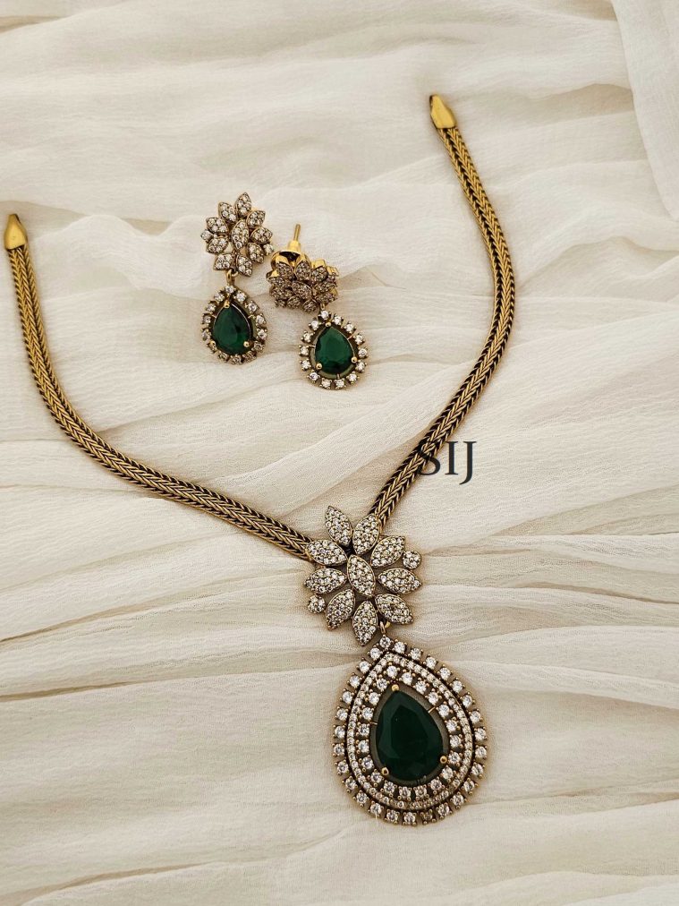 Stone Attigai Necklace CHEIN03078