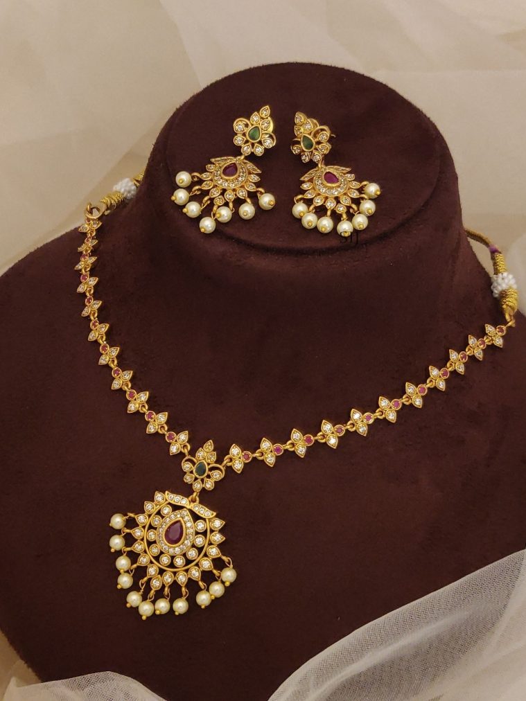 White Stone Attigai Necklace ABDIN02193