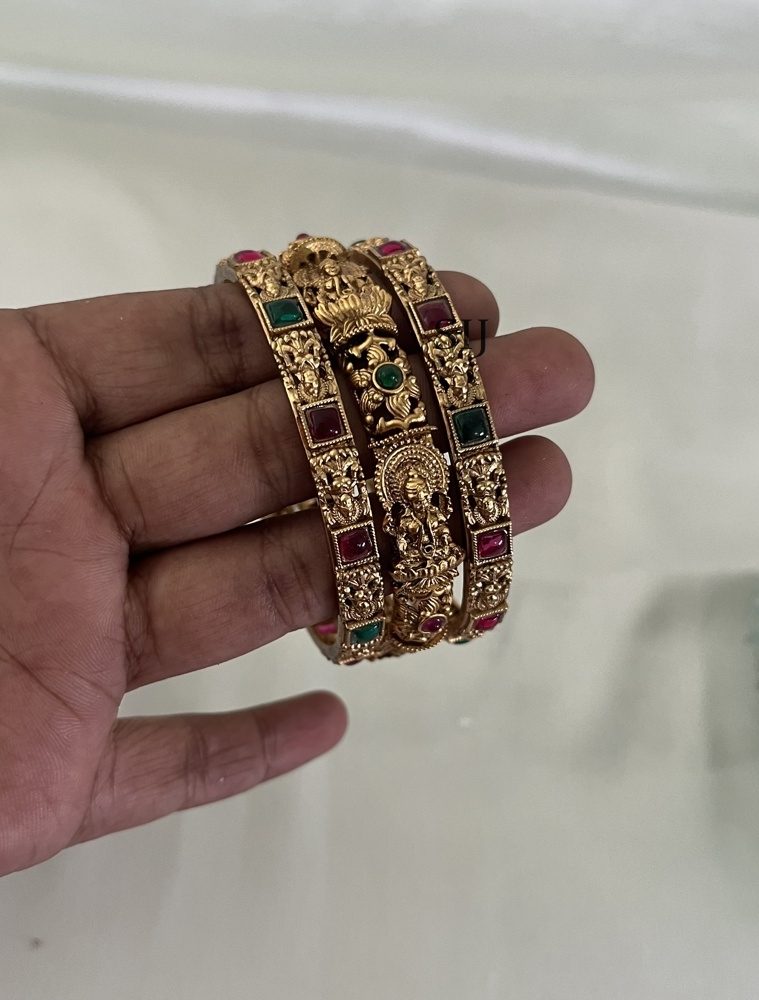 Antique Stone Lakshmi Bangles DIVIB00802