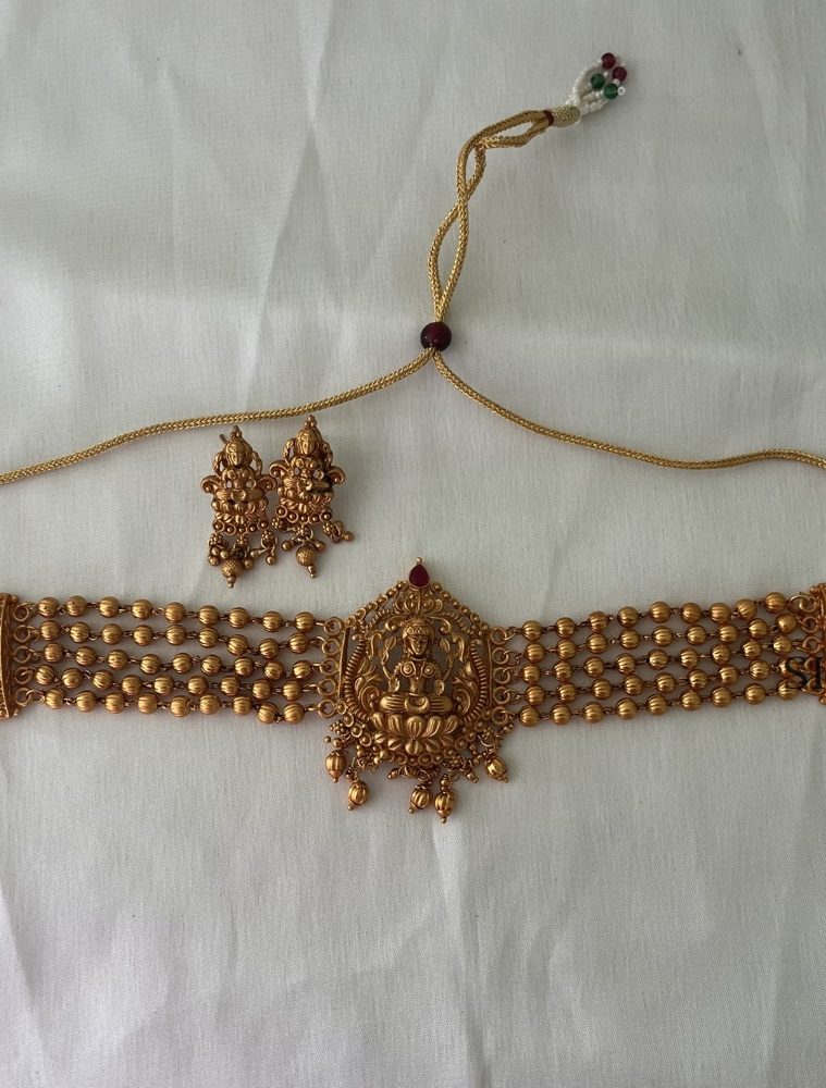 Antique Lakshmi Choker DIVIC00867