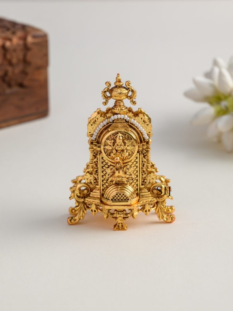 Antique Lakshmi Kum Kum Box AJPIK03392