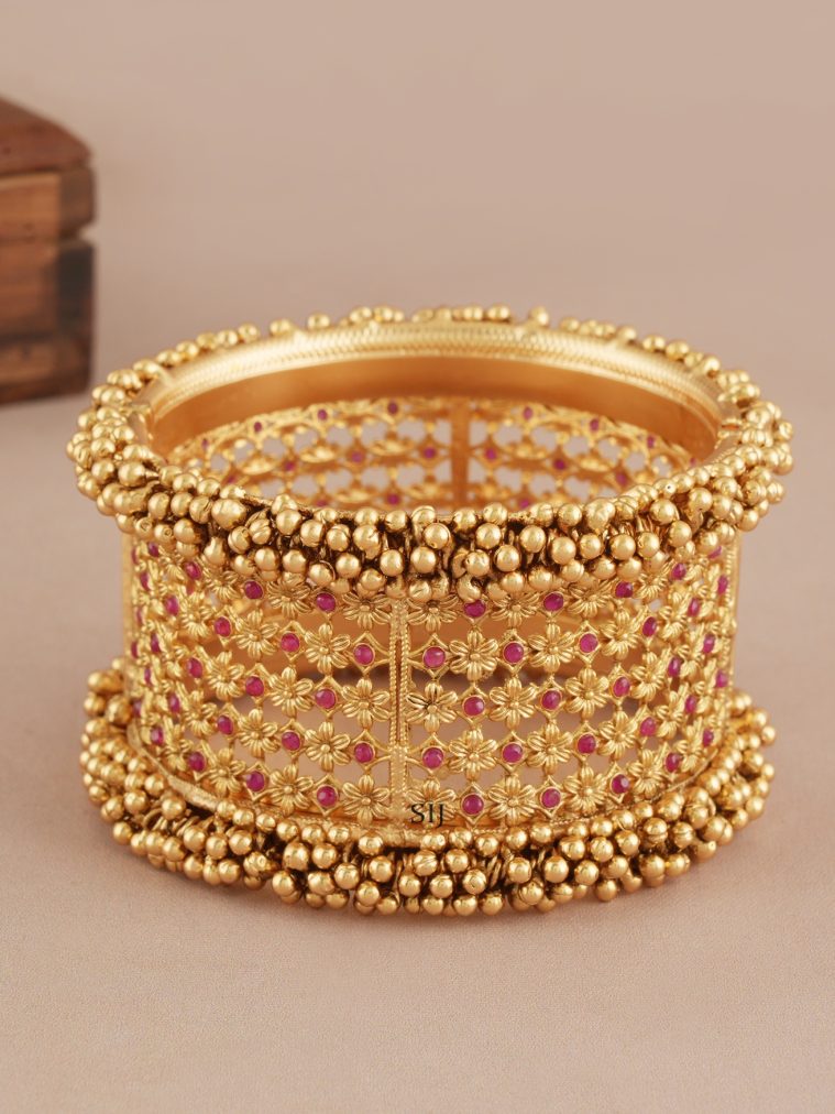 Antique Ruby Kada Bangle SMAIB00678