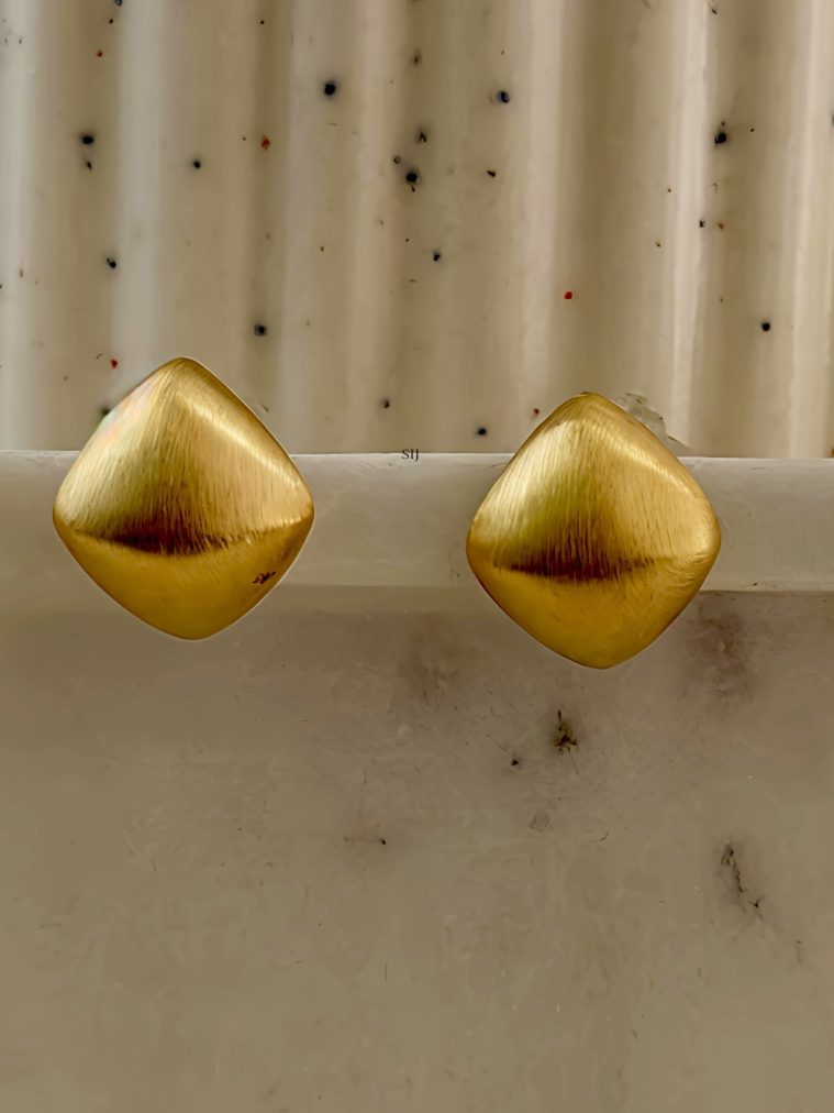 Antique Stud Earrings SHADE00700